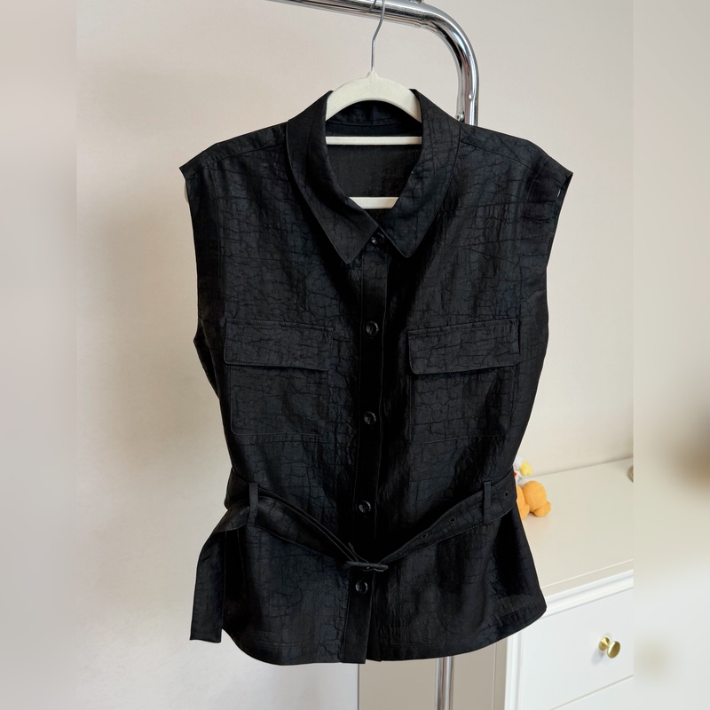 Mulberry Silk Black Turtle Pattern Vest, Chest Circumference 110, Length 60 Mulberry Silk Black Turtle Pattern Vest, Chest Circumference 110, Length 60
