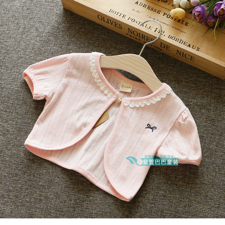 Trẻ em openwork thêu ngắn tay khăn choàng cô gái ren bay tay áo cardigan bé bé chống nắng quần áo điều hòa không khí áo nhỏ áo da trẻ em