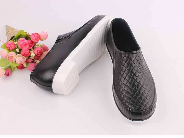 Thời trang nữ đi mưa ống ngắn ống nông miệng chống trượt thấp giúp nhà bếp làm việc giày mùa xuân và mùa thu phẳng với giày đi mưa chống nước giày ủng đi mưa thời trang