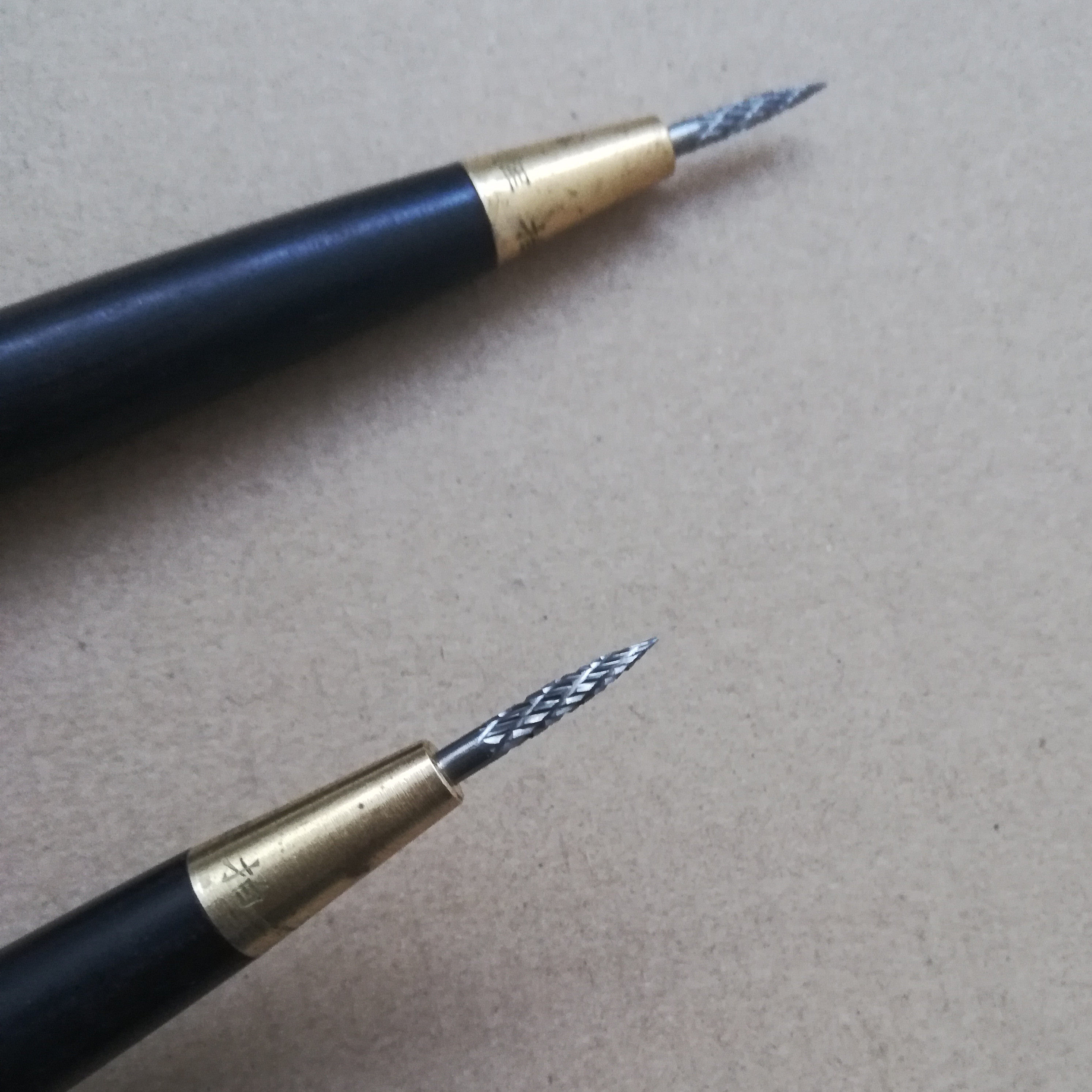 Badminton racket pulling machine stringing machine tool, badminton racket rotating wire guard tube tool