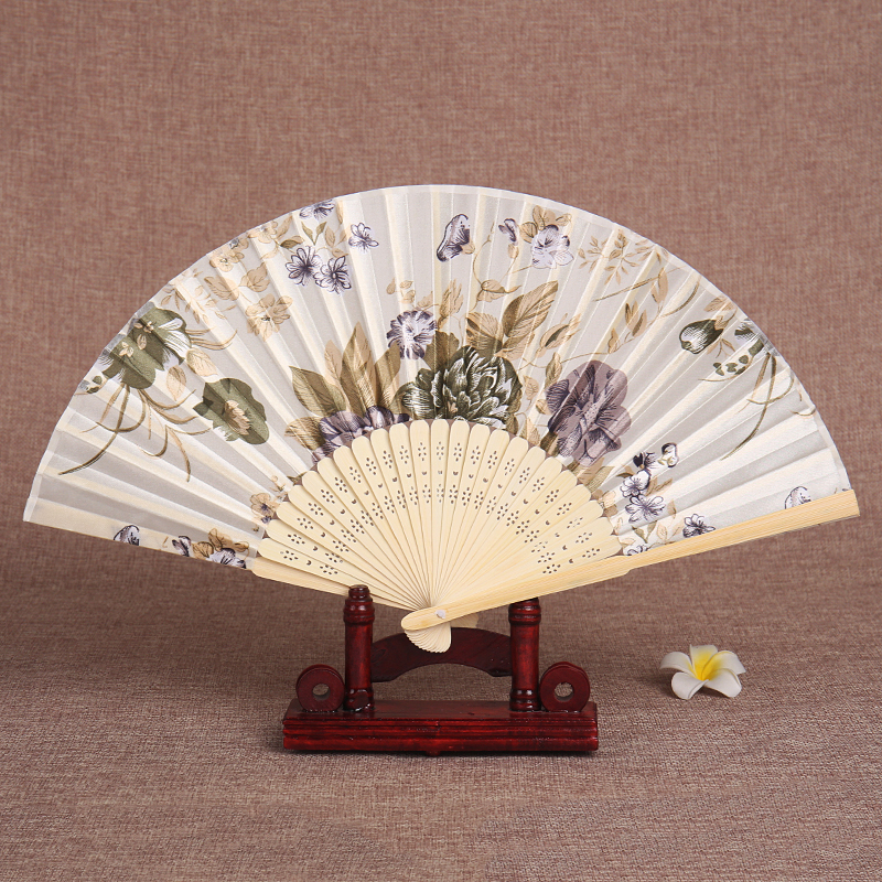 Fan folding fan Chinese style floral lady fan folding Hanfu classical dance fan Plum blossom fan Bamboo fan Custom LOGO