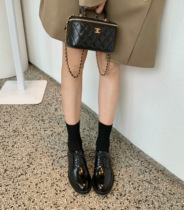 2021 new autumn and winter small leather shoes in the English wind with round head and plus plus leather shoes