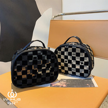 Fog Flowers New Makeup Bag Flocking Net Chessboard Grid Color Makeup Skin Care Handbag Multifunction Wash Portable Cashier Bag