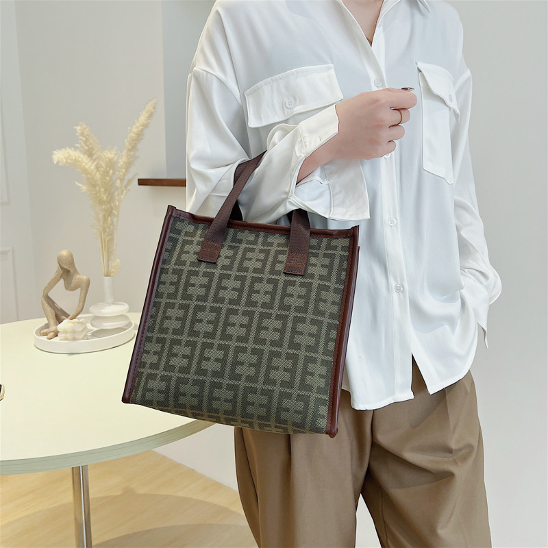 Foggy Fashion Makeup Bag Canvas Printed Letters Handbag Large Capacity Toiletries Versatile Mommy Bag