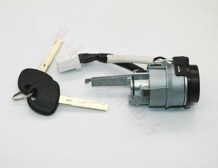 Beijing Hyundai Rena ignition lock cylinder left front door lock cylinder remote control car key Rena whole car lock cylinder assembly
