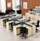 Trung Sơn Chu Hải đồ nội thất văn phòng màn hình phân vùng bàn góc thẻ tùy chỉnh hình chữ T 4 người nhân viên kết hợp bàn máy tính bàn gỗ văn phòng