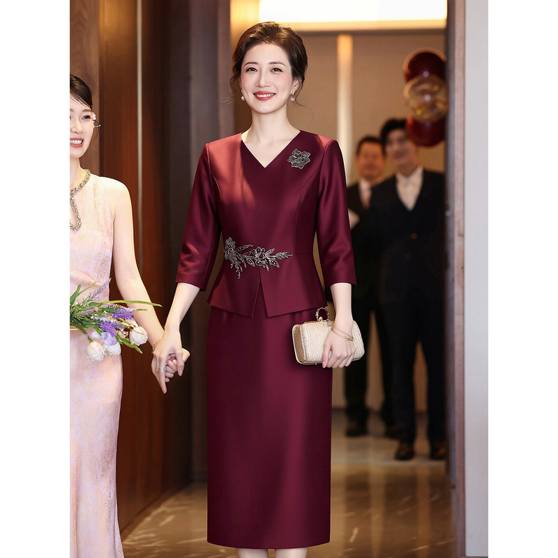 2026 New Style Mother-Of-The-Bride Dress, High-End Mother-In-Law Wedding Banquet Evening Dress, Can Be Worn Casually as a Cheongsam or Wedding Dress 2026 New Style Mother-Of-The-Bride Dress, High-End Mother-In-Law Wedding Banquet Evening Dress, Can Be Worn Casually as a Cheongsam or Wedding Dress