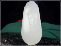 Chongyu Hetian Jade Baiyu Guan Gong