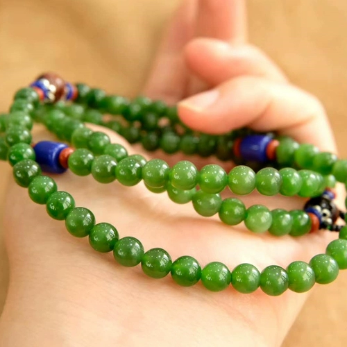 Солнечно-зеленая зеленая яшма из нефрита, кошачий глаз