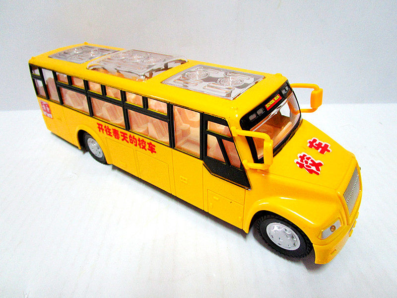 Brighsing Toy LX112 Luxury School Bus Universal Turning Gorgeous Light Dynamic Music Luxury School Bus