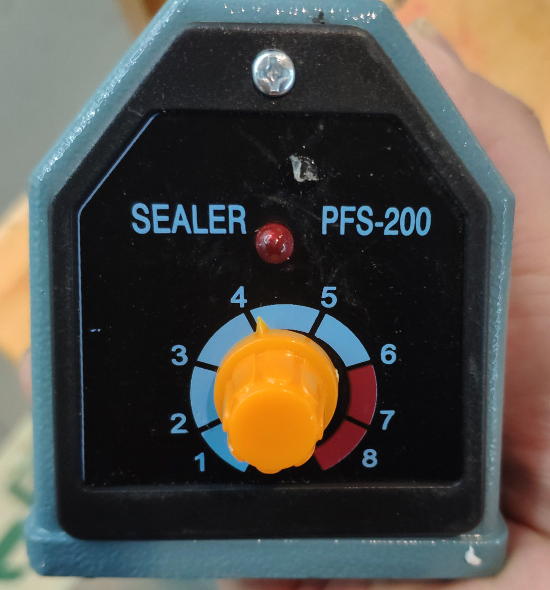 200 hand - pressed sealing machine hand - pressed plastic film aluminum shell sealing machine handpress packaging machine