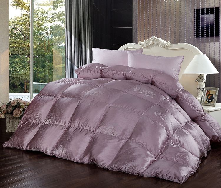 Export InterContinental Dubai duvet 98% Hungary imported white goose down blossom down silk duvet