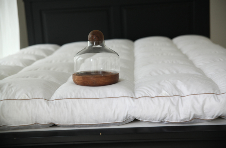 Phòng tiêu chuẩn Hilton 95% ngỗng trắng xuống nệm nệm Mattress 5cm ngỗng xuống nệm - Nệm nệm kymdan khuyến mãi
