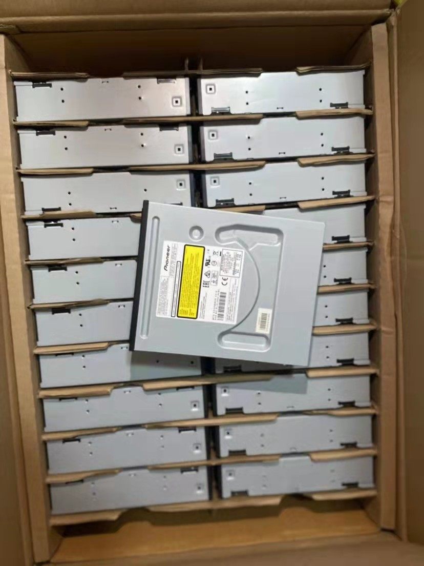 External spearhead 16x Blu-ray burner BDR-S12XLB 212 can punch new support notebook 4K3D CD