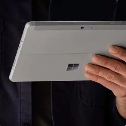 Планшетный ноутбук марки Microsoft, intel core i3, 8ГБ, 128ГБ, 2 в 1