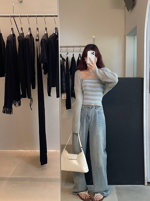 2.6 Early spring new product recommendation 2023 gentle waistband tube top striped sweater two-piece Korean women's all-match popular