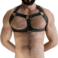 Черный нагрудный ремень