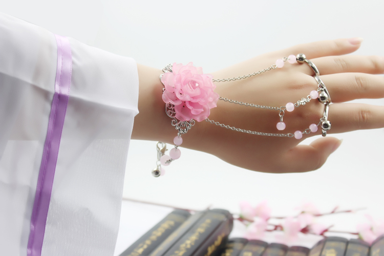 Phong cách cổ xưa trang sức vòng tay một mảnh vòng tay với nhẫn nhẫn Bells Hanfu phụ kiện COS trang phục biểu diễn sân khấu - Vòng đeo tay Cuff vòng thạch anh tóc vàng