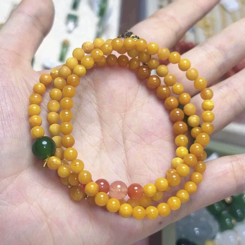 Natural Beeswax 4.5mm Three-Circle Bracelet (No Certificate, Consignment Items Are Non-Returnable) Natural Beeswax 4.5mm Three-Circle Bracelet (No Certificate, Consignment Items Are Non-Returnable)