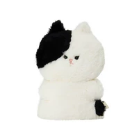 Черно -белая кукла Джессики [противостоять подлинной]