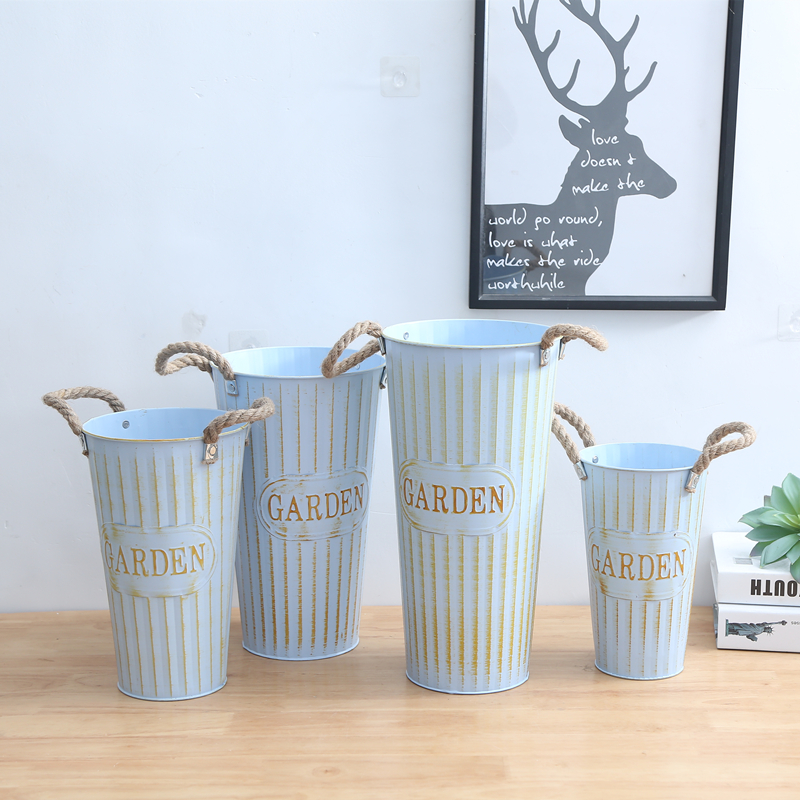 Vintage tin flower bucket flower shop flower bucket home living room dry flower arrangement flower wake up flower bucket old flower utensils decorative vase