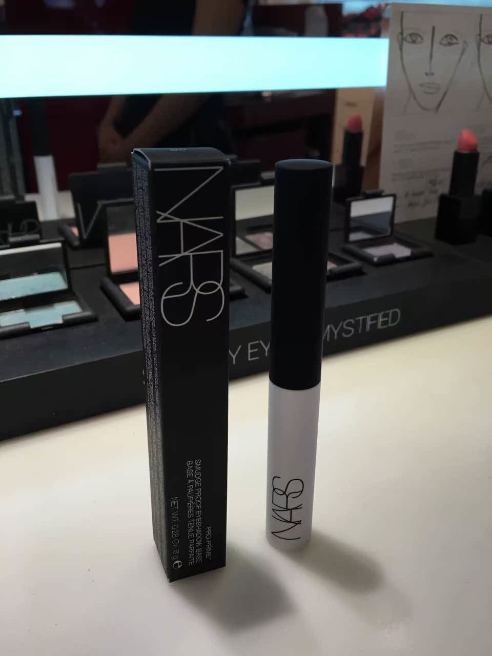 荣妈香港专柜    NARS 眼部打底膏 无所畏惧眼部打底笔8g