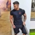 Anh em thể thao căng cơ tự luyện tập thể hình T-shirt mỏng phần thoáng khí tập luyện phù hợp với người đàn ông cơ bắp chặt vòng cổ tay áo ngắn áo thun thể thao Áo phông thể thao