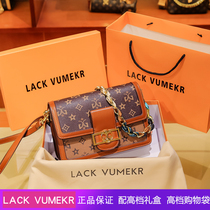 Hong Kong LACKVUMEKR REAL LEATHER OLD FLOWER CHAIN MAILBAG GIRL 2021 NEW WAVE ADVANCED SENSAL SATCHEL SMALL SQUARE BAG