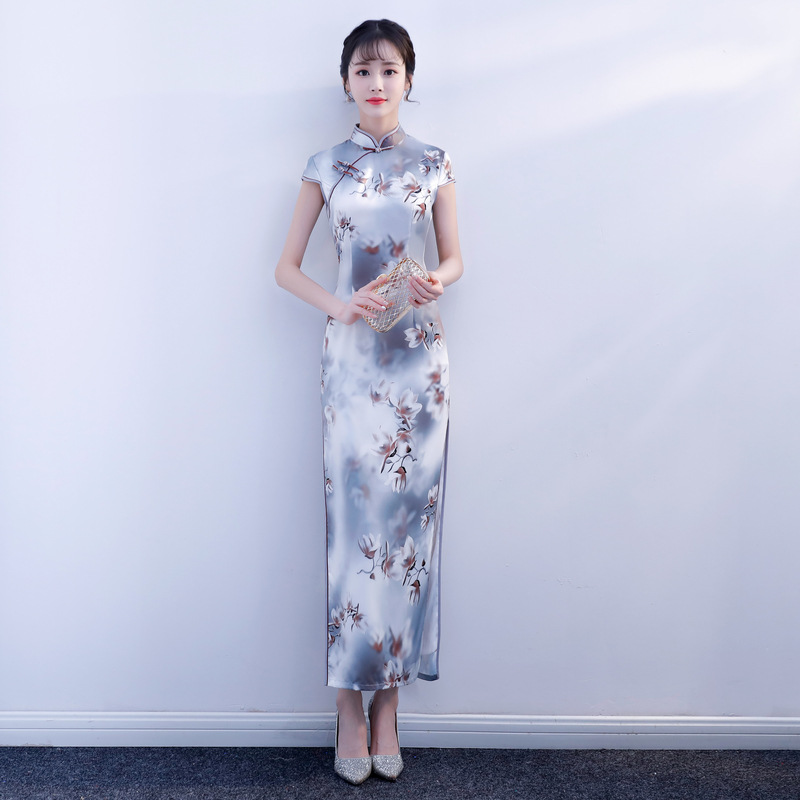 Mùa hè 2018 mới mẹ size in sườn xám đồng hành số retro Trung Quốc quần áo dài phần sườn xám đầm nữ áo khoác cho phụ nữ 40 tuổi