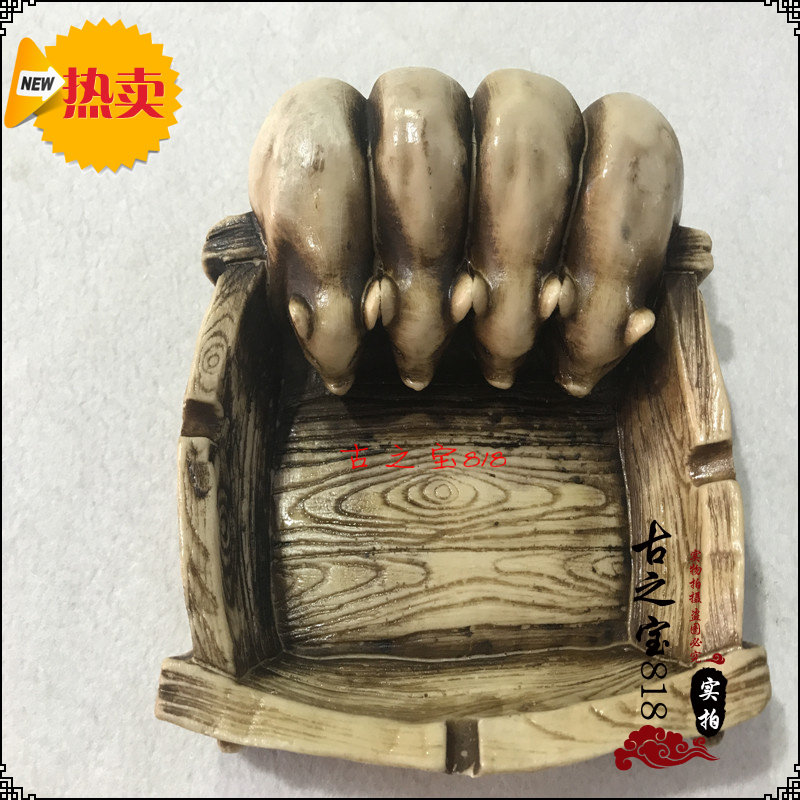 Hot sale Wood carving creative home living room decoration Synthetic resin ornaments Simulation craft gift ornaments Lucky pig ashtray