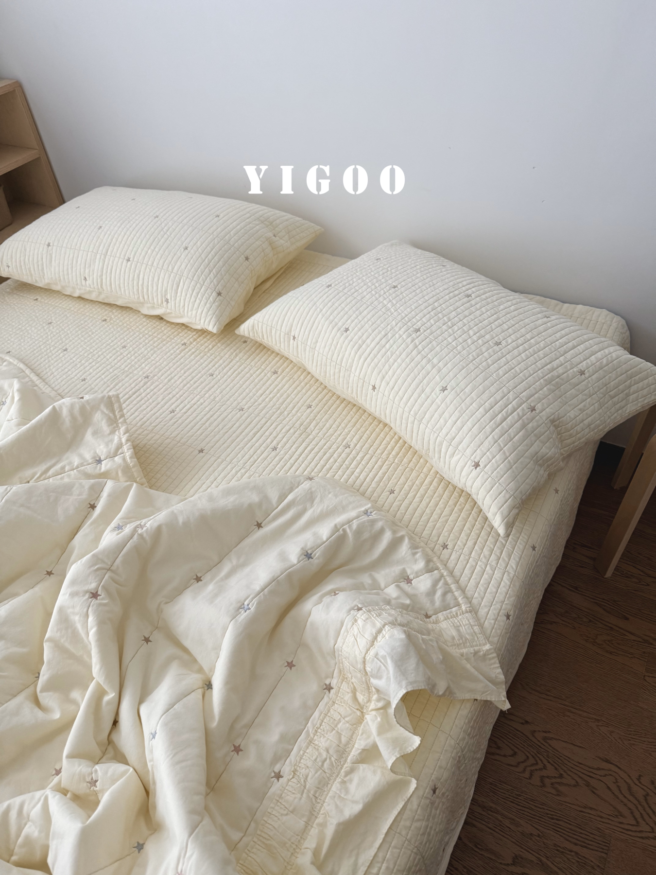 Корейский комплект постельного белья с вышивкой звездочек из хлопка три предмета с утолщенной простыней и всесезонным одеялом