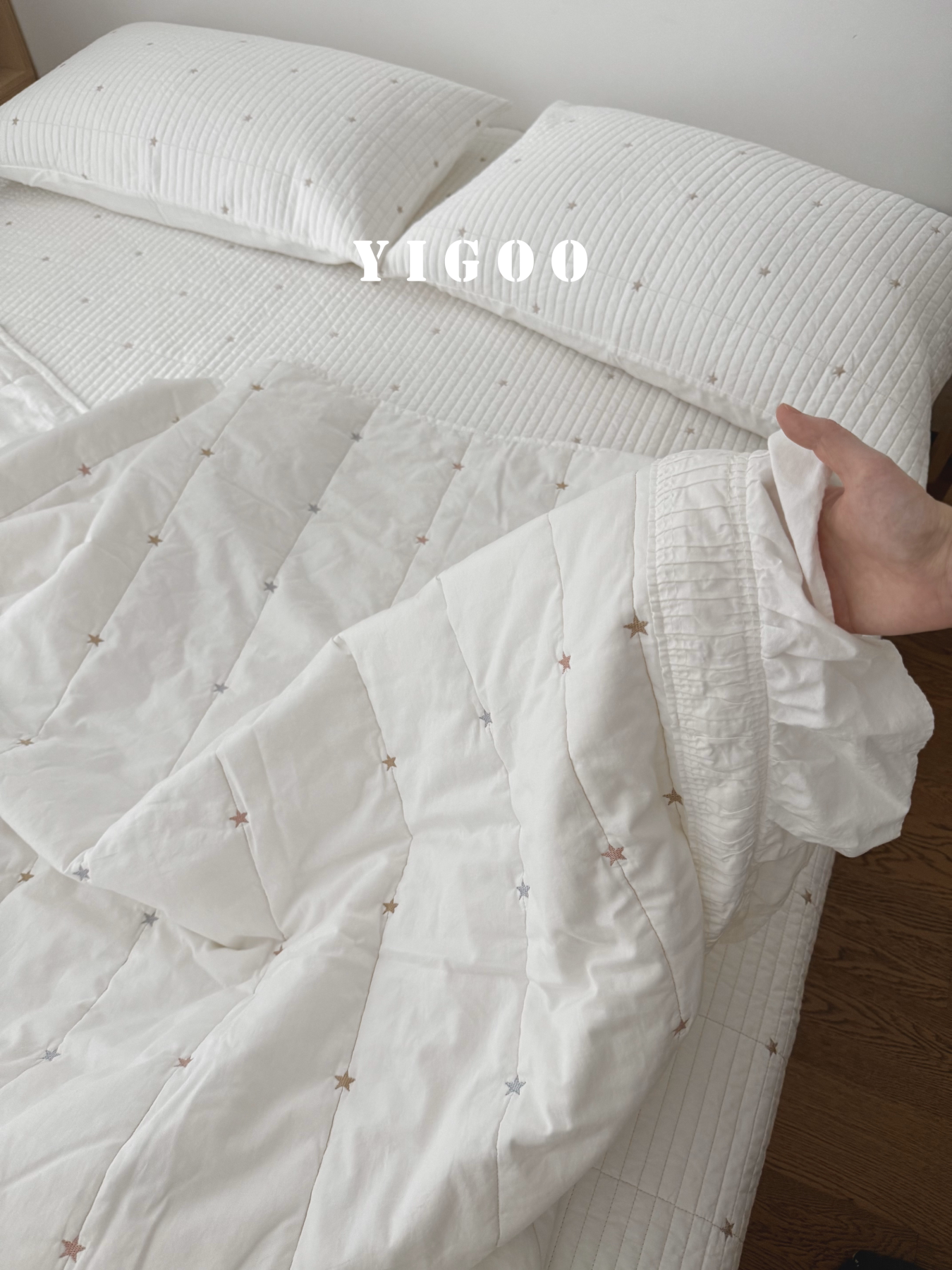 Корейский комплект постельного белья с вышивкой звездочек из хлопка три предмета с утолщенной простыней и всесезонным одеялом