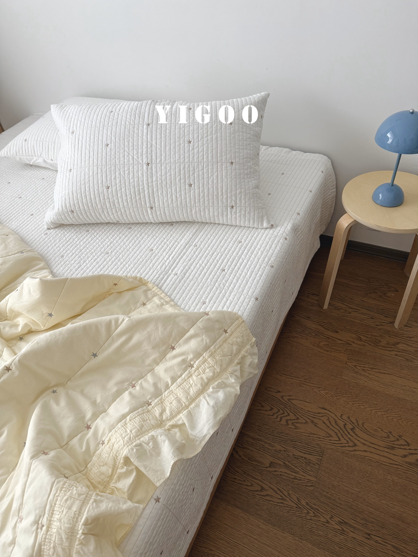 Корейский комплект постельного белья с вышивкой звездочек из хлопка три предмета с утолщенной простыней и всесезонным одеялом