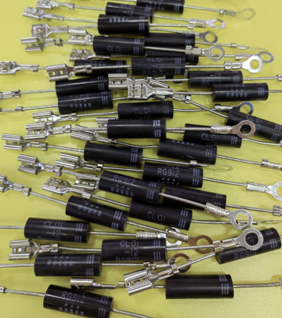 Microwave oven diode CL01-12 RG704 Galanz microwave oven high voltage diode RG911 RG912