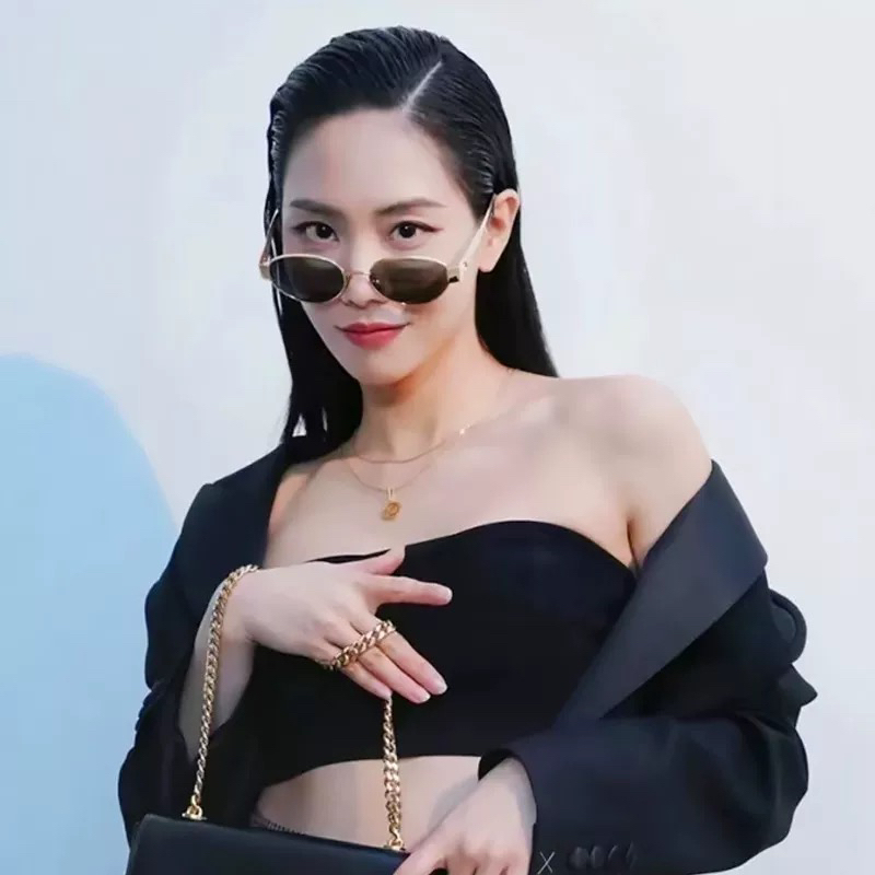 C and L 40235 Metal Sunglasses Oval Frame Sunglasses Decorative Glasses 2026 New Color ins Model C and L 40235 Metal Sunglasses Oval Frame Sunglasses Decorative Glasses 2026 New Color ins Model