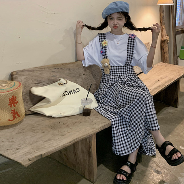 Plus size ຂອງແມ່ຍິງໄຂມັນ mm street fashion suit Korean heavy industry three-dimensional flower plaid suspender skirt + round neck T-shirt