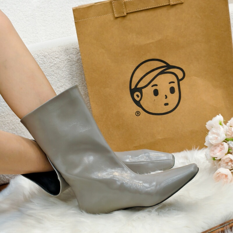 Genuine Leather Version~Korean Style Versatile Low-Heeled Riding Boots for Women, 2026 Autumn and Winter New Square-Toe Slip-On Mid-Calf Boots Genuine Leather Version~Korean Style Versatile Low-Heeled Riding Boots for Women, 2026 Autumn and Winter New Square-Toe Slip-On Mid-Calf Boots
