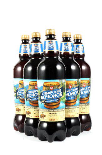 6 bottles of full carton of Russian imported screw cap beer pure wheat gift party gift 1 32 liters(per barrel)