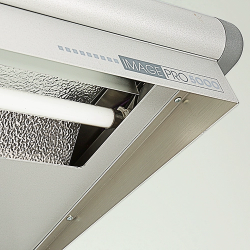 Черно -белая комната Германия Just Image Pro 5000 8409 Стандартный вид источника света.