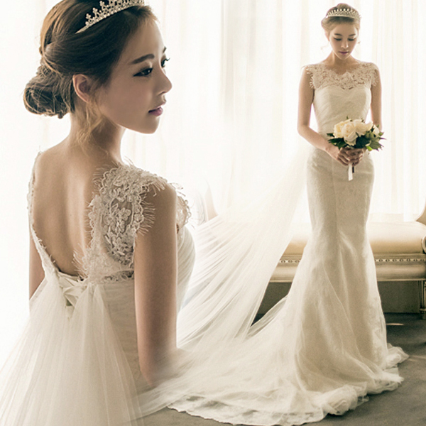 Beach wedding dress, fantasy style, beach style, 