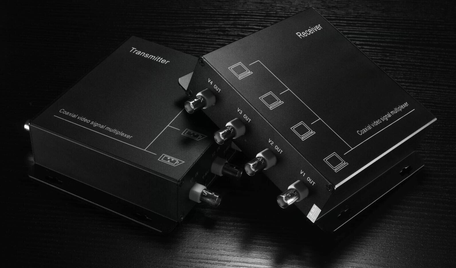 Anti-interference 4-way film monitoring multiplexers one line of the same cable with RS485 control signal superposition