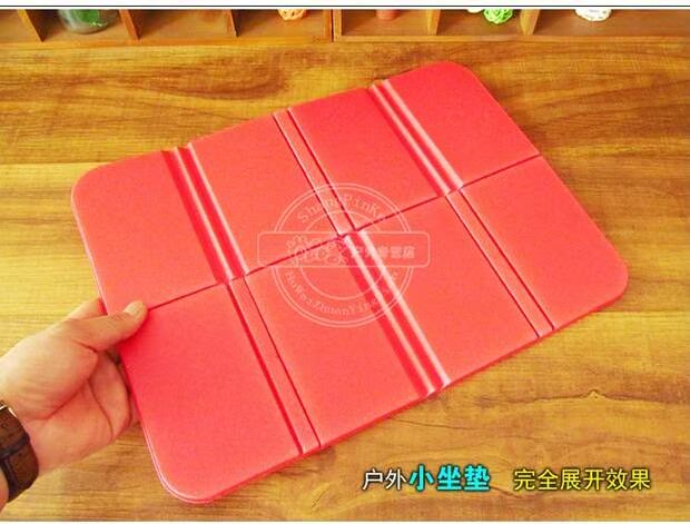 Leo núi mat siêu nhẹ không thấm nước bọt mat di động ngoài trời gấp nhỏ đệm mùa xuân dã ngoại - Thảm chống ẩm / Mat / Gối thảm trải picnic