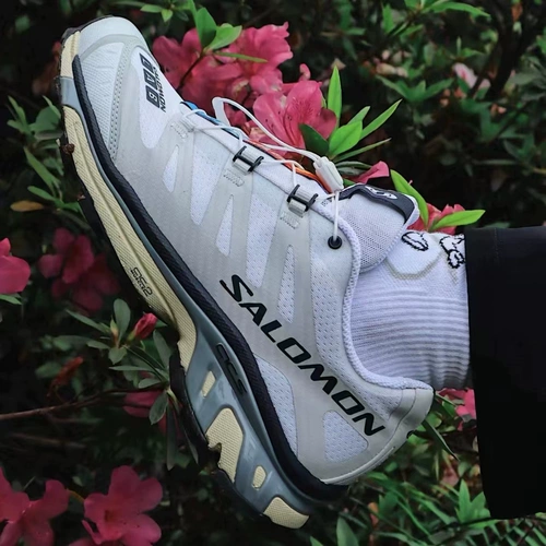 Salomon XT 4 Мужские черно -серебряные функции белых спортивных кроссовки для отдыха на открытом воздухе.