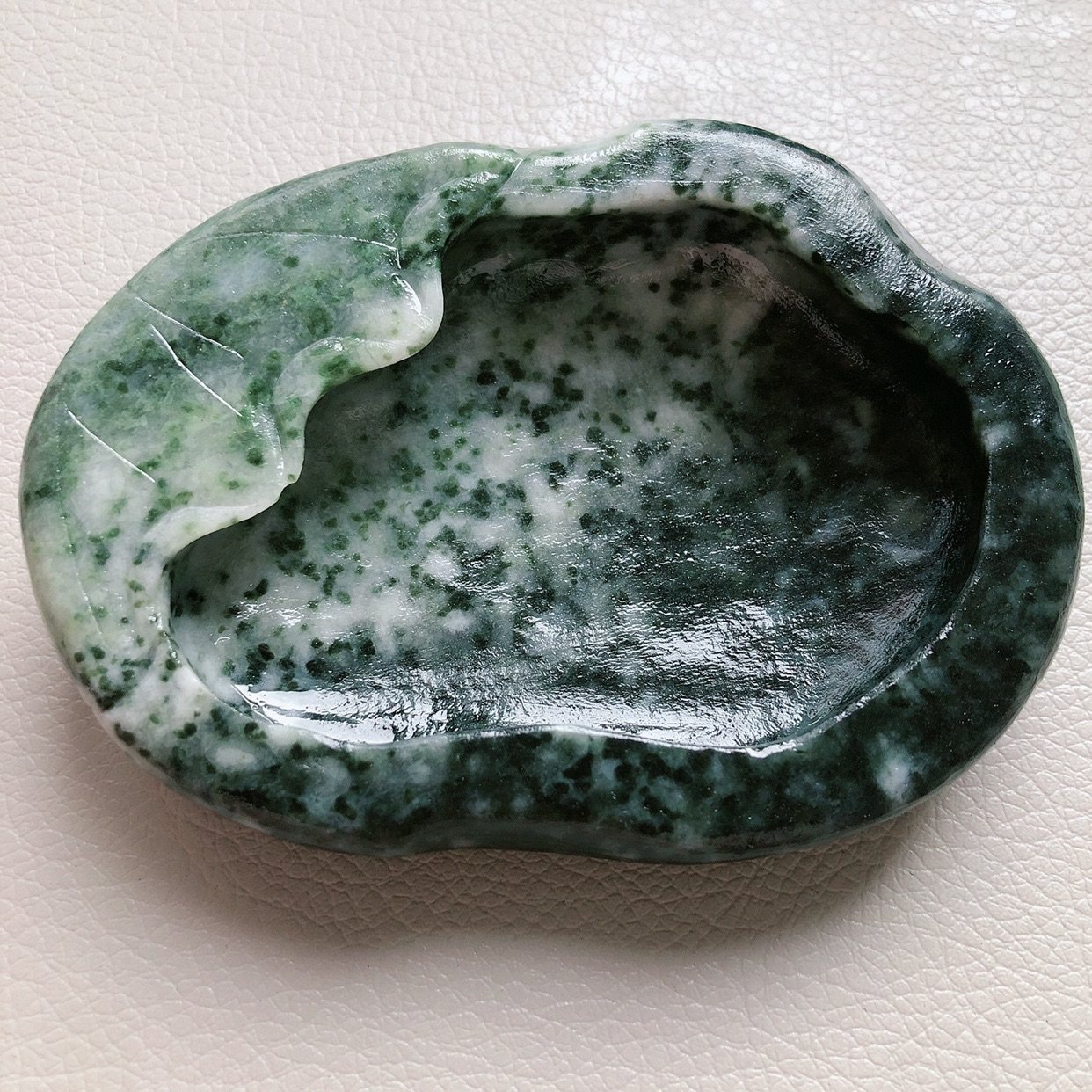 独山玉青花水墨笔洗砚台：书房里的艺术品，收藏级文房四宝！-珠宝奇石