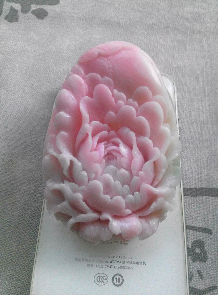 Have become attached to enjoy the carved bracelet Dushan jade design carved Duyu hibiscus red peony flower