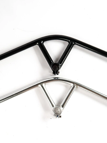 Велосипед, металлический руль с коробкой передач