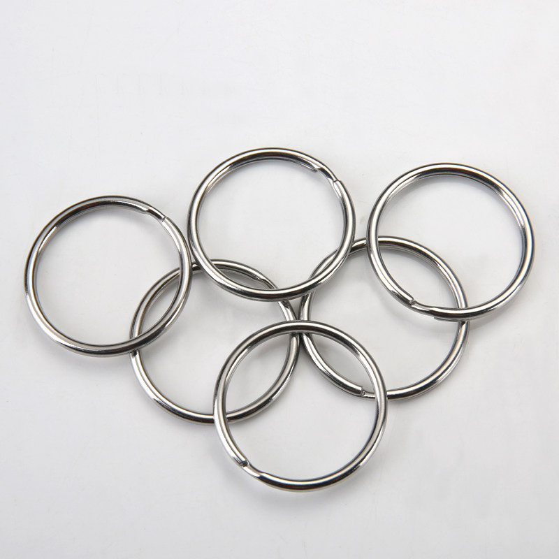 304 stainless steel key ring aperture key car spoon buckle fitting small hanging ring circle weak magnetic ring creative gift