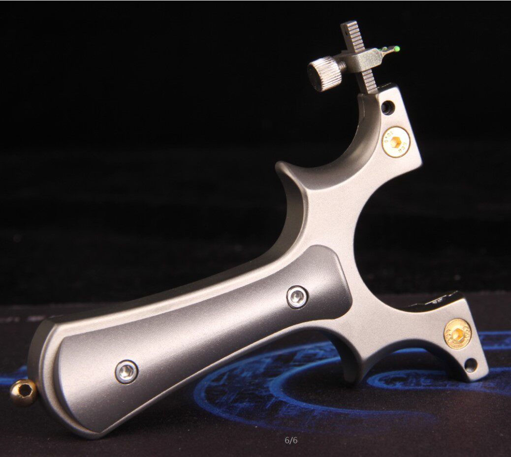 China TC21 full titanium alloy Venus god slingshot free of tie and quick pressure flat leather bow delicately tried to play the game shooting fish darts