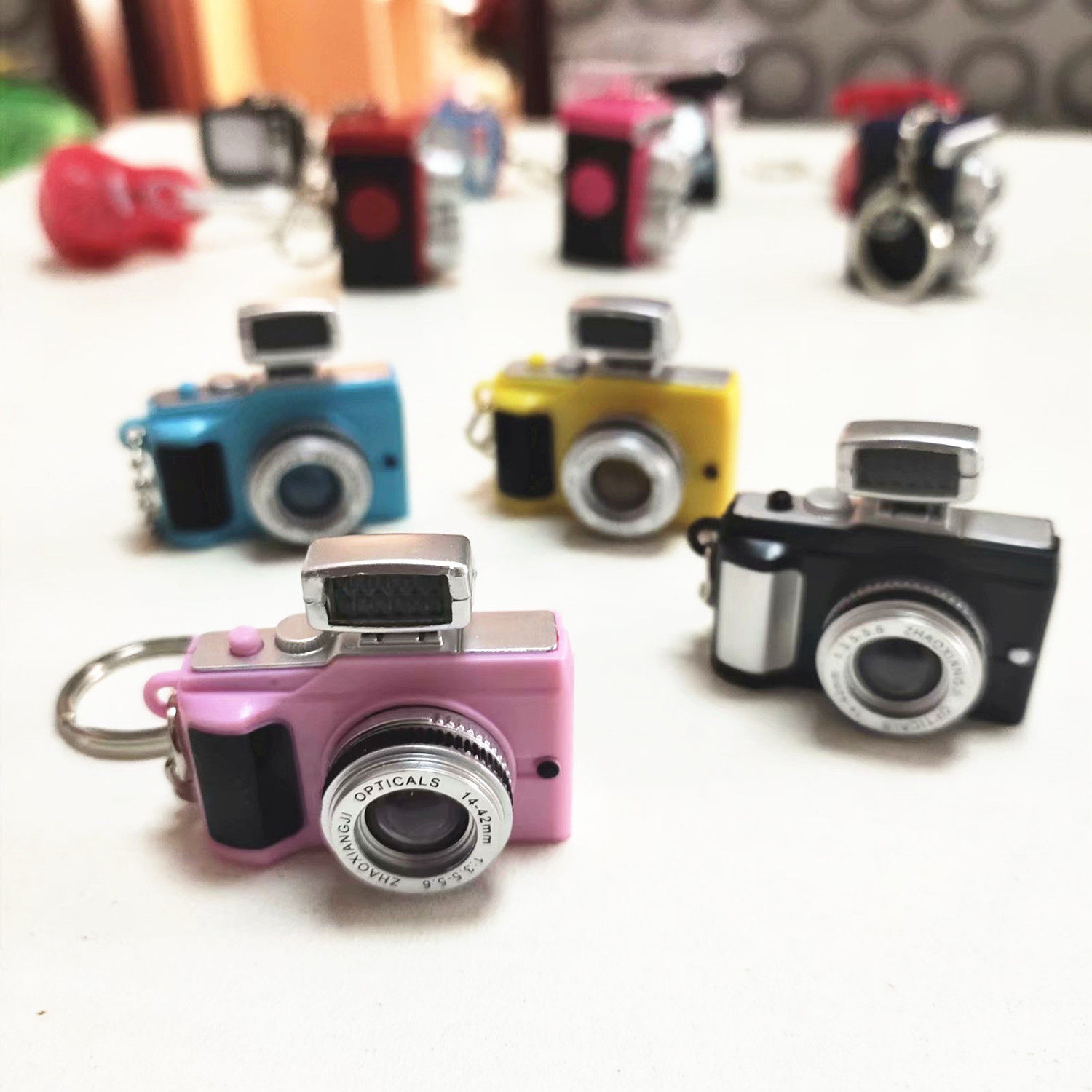 Card-phase opportunity luminous sounding single-eye camera LED car key buckle pendant mini gift diy accessories