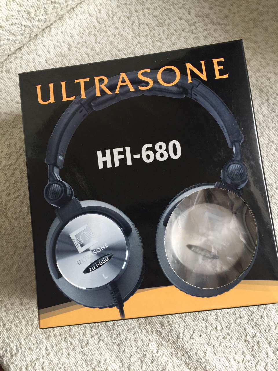 (YH AUDIO line of goods) ULTRASONE HFI-680 rock liver wearing a listening headphone clear library